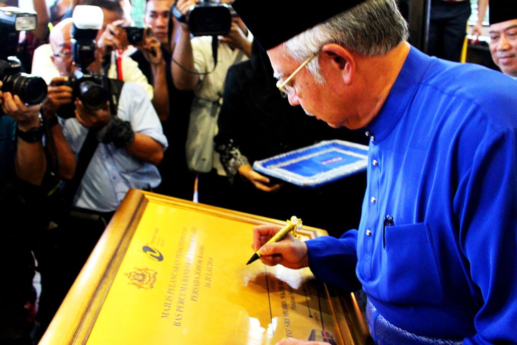 bas bandaraya launch