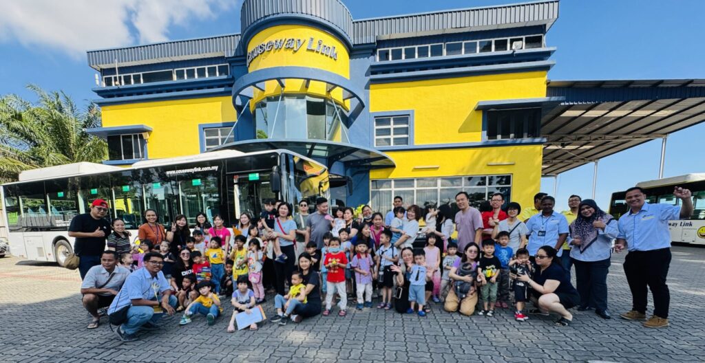 educational visit for students, public transportation awareness